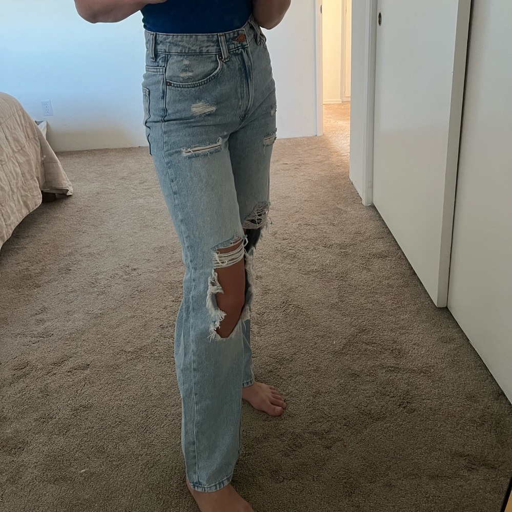 H&M Light Blue Boyfriend Jeans